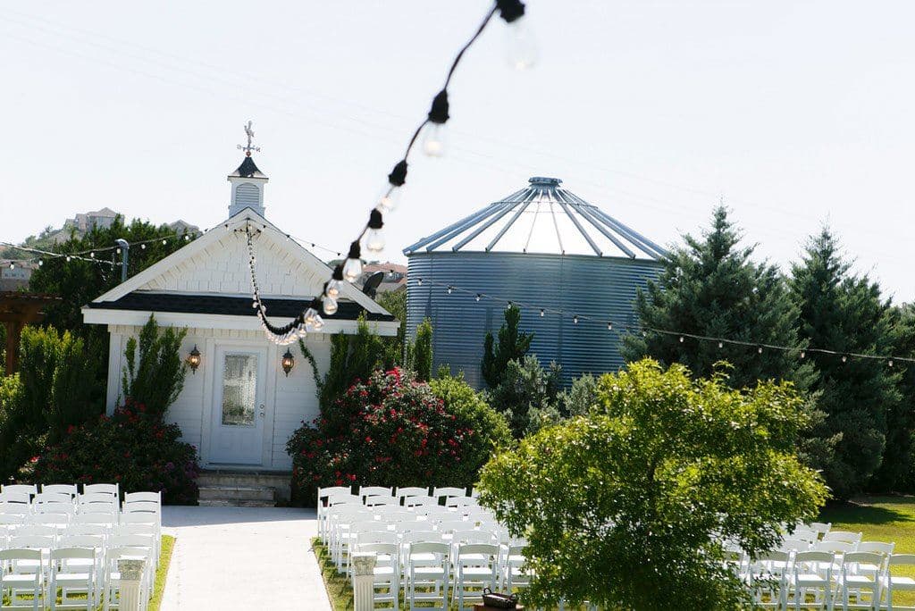 Antebellum Oaks - Wooded venue in Central Austin