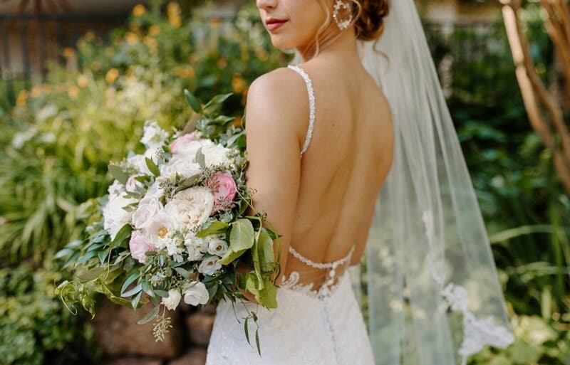 Hummingbird House - 5-acre garden oasis